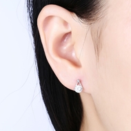 Picture of Ce Certificated Platinum Plated White Stud 