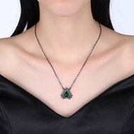 Picture of Top-A Gunmetel Plated Green Necklaces & Pendants