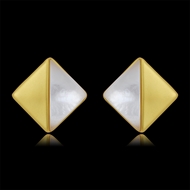 Picture of Classic Shell Stud Earrings with Wow Elements