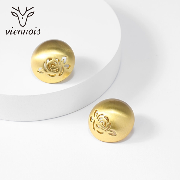 Picture of Zinc Alloy Gold Plated Stud Earrings at Great Low Price