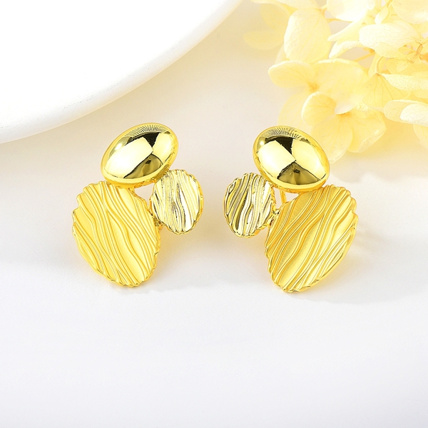 Picture of Dubai Zinc Alloy Stud Earrings with Speedy Delivery