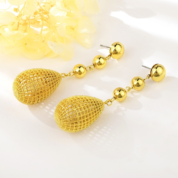 Picture of Eye-Catching Gold Plated Dubai Dangle Earrings with Member Discount