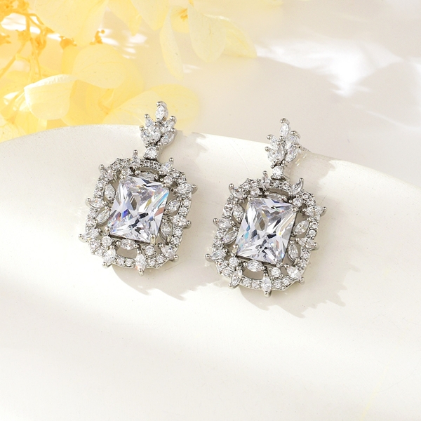 Picture of Good Quality Cubic Zirconia Platinum Plated Dangle Earrings