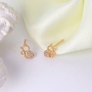 Picture of Fashionable Small Delicate Stud Earrings