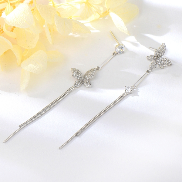 Picture of 925 Sterling Silver Platinum Plated Tassel Earrings in Exclusive Design