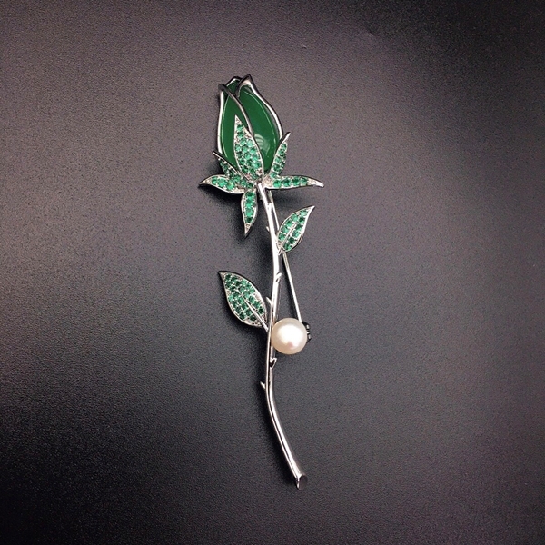 Picture of Sparkly Flower Green Brooche