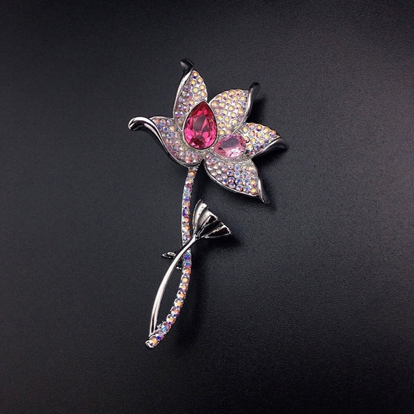 Picture of Fancy Medium Zinc Alloy Brooche